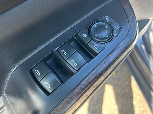 Used 2021 GMC Acadia Denali w/ Denali Technology Package FWD image 13