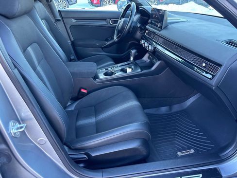 Used 2023 Honda Civic Sport image 12