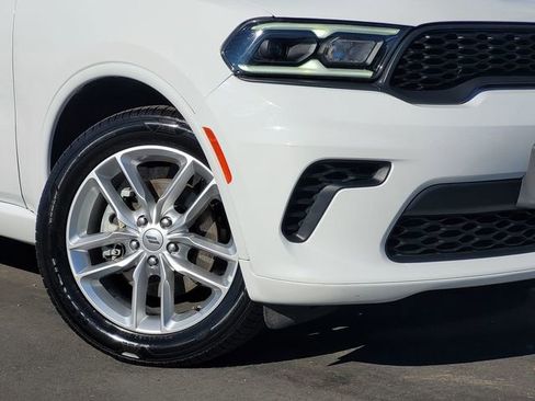 Used 2023 Dodge Durango GT AWD/4WD image 3