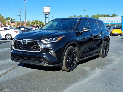 Used 2021 Toyota Highlander XLE