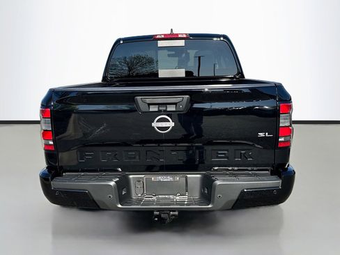 Used 2024 Nissan Frontier SL w/ Technology Package RWD image 6