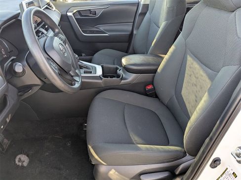 Used 2024 Toyota RAV4 LE image 17
