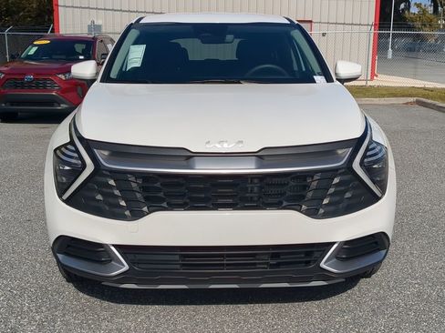 Used 2025 Kia Sportage LX image 17