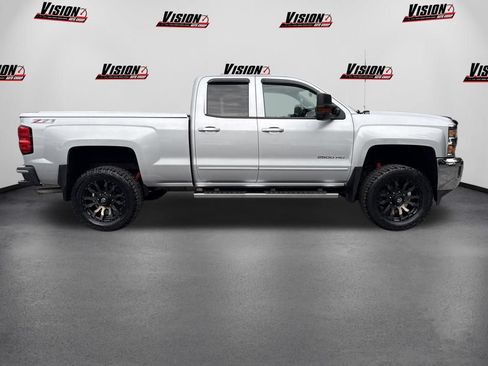 Used 2015 Chevrolet Silverado 2500 LT w/ LT Convenience Package AWD/4WD image 4