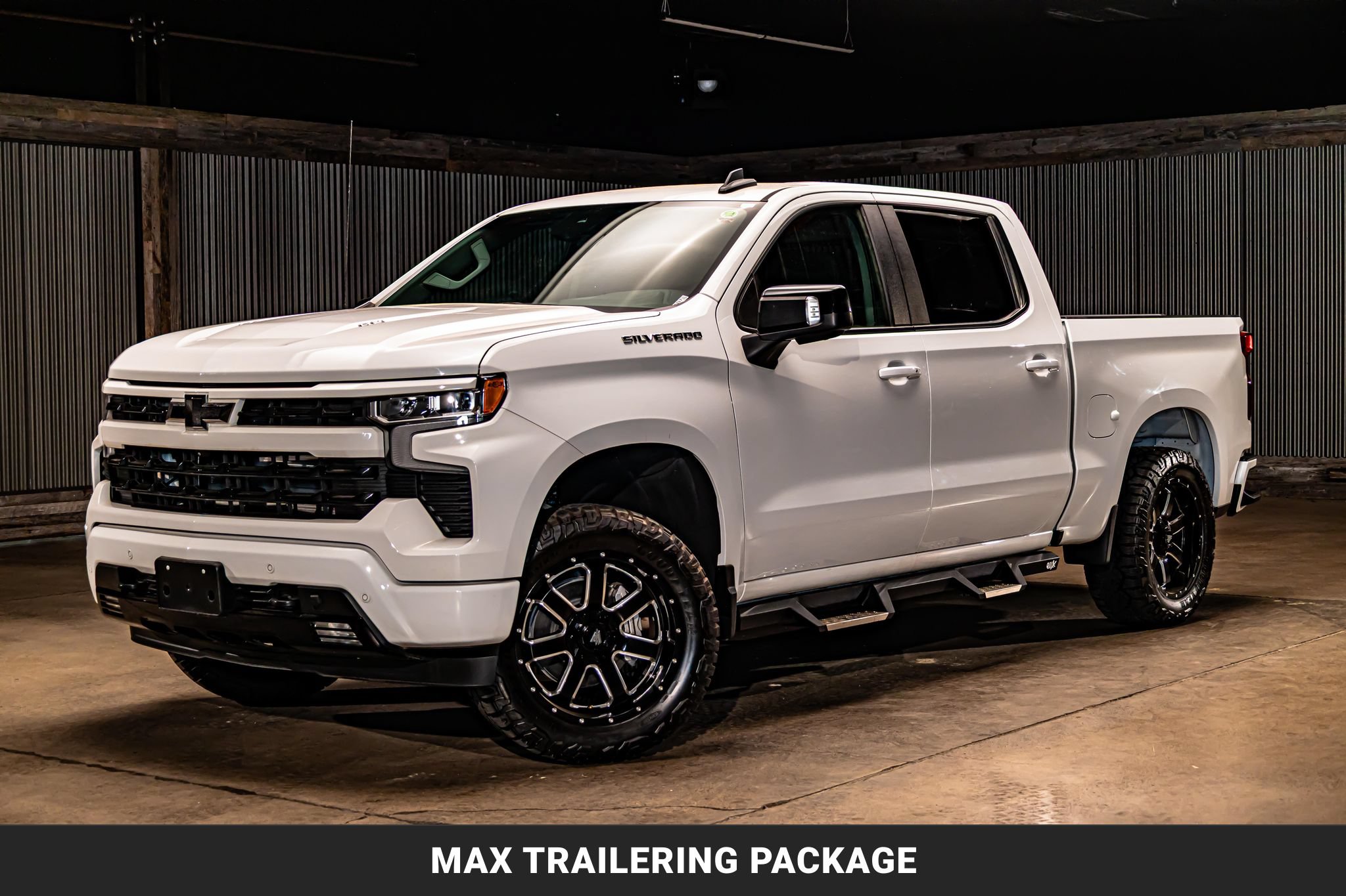 Used 2024 Chevrolet Silverado 1500 RST w/ Convenience Package II AWD/4WD image 4