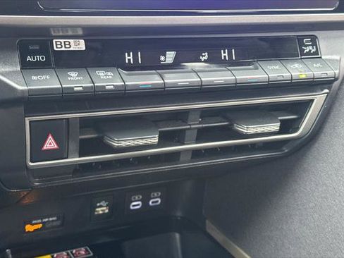 Certified 2025 Toyota Camry LE image 22