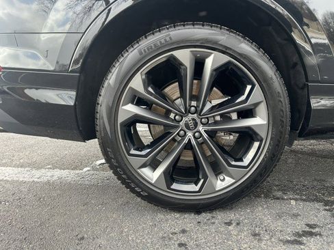 Certified 2025 Audi Q7 Premium Plus image 32