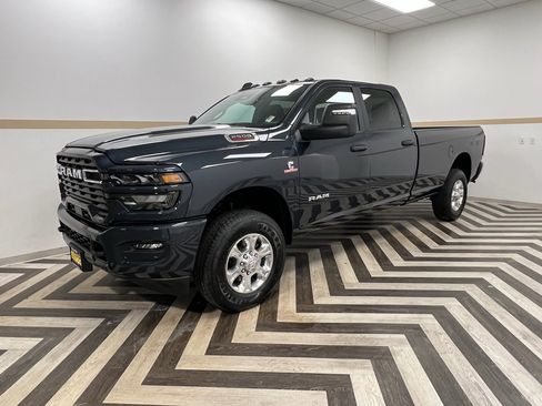 New 2026 RAM 2500 Big Horn AWD/4WD image 1