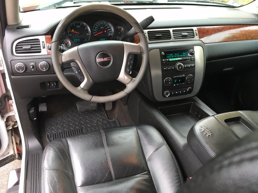 Used 2012 GMC Sierra 3500 SLT w/ SLT Convenience Package AWD/4WD image 23