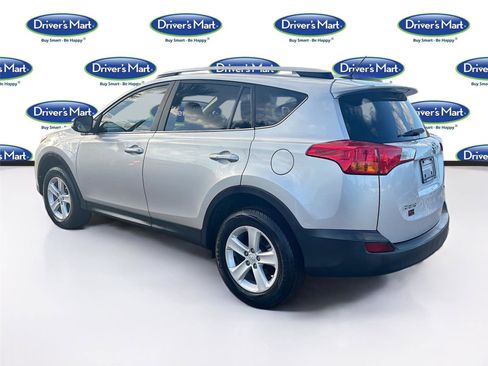 Used 2014 Toyota RAV4 XLE image 5