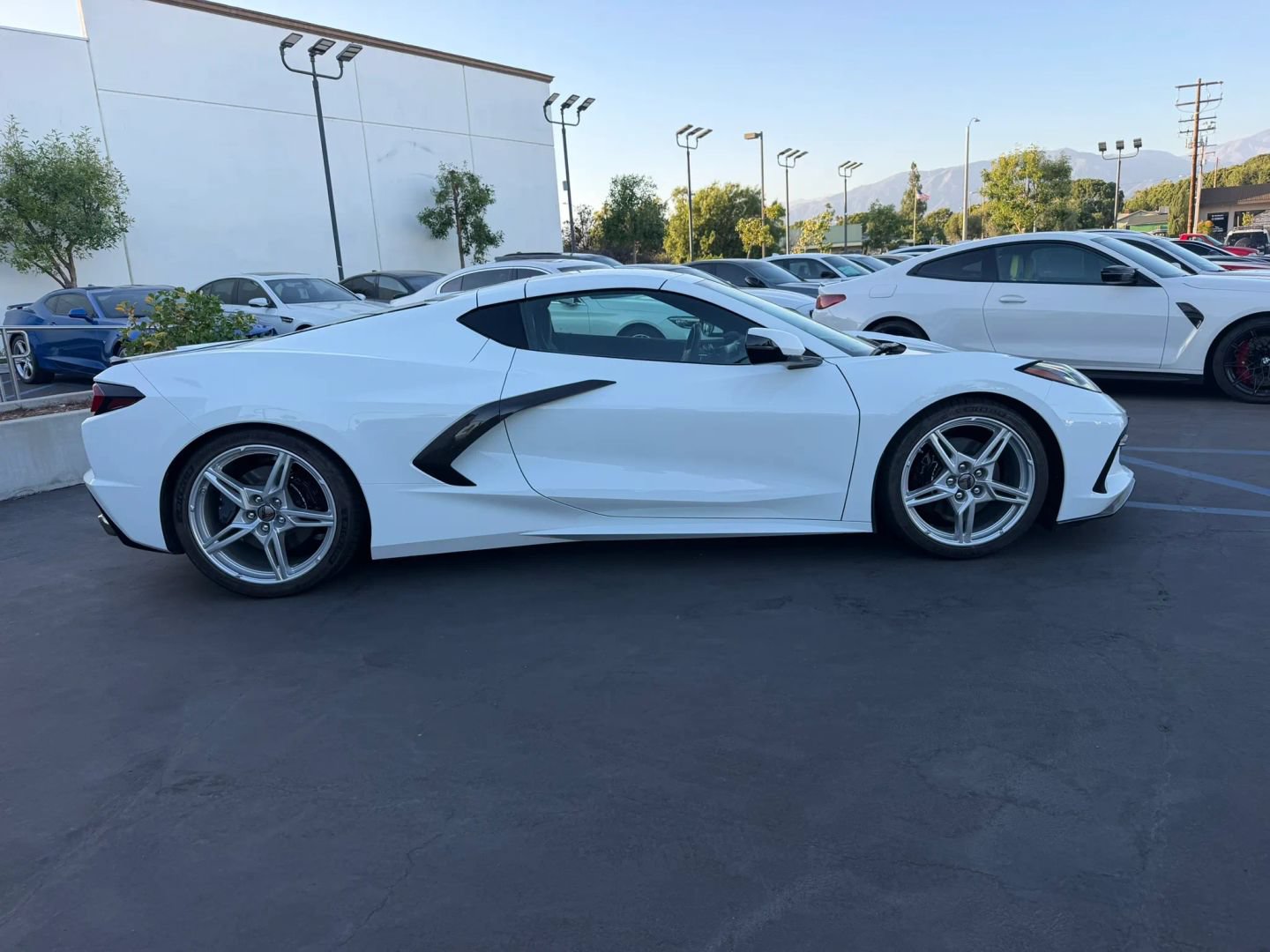 Used 2025 Chevrolet Corvette Stingray Coupe w/ 1LT RWD image 4