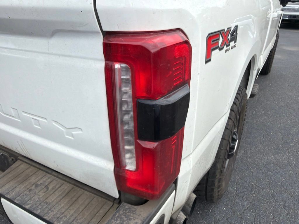 Used 2024 Ford F250 Lariat w/ Lariat Ultimate Package AWD/4WD image 24
