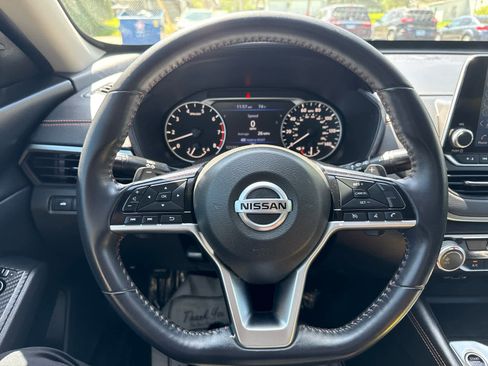 Used 2020 Nissan Altima 2.5 SR FWD image 19