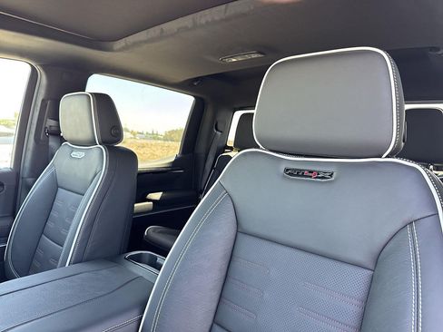 New 2026 GMC Sierra 1500 AT4X w/ LPO, Black Badging Package AWD/4WD image 23