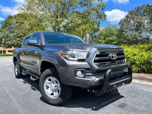 Used 2016 Toyota Tacoma SR5 image 4