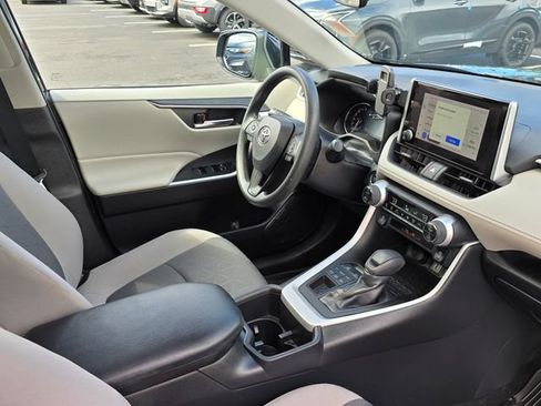 Used 2023 Toyota RAV4 XLE w/ Convenience Package AWD/4WD image 11