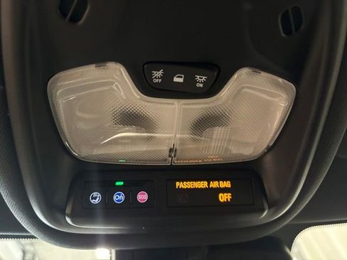Used 2023 Chevrolet TrailBlazer RS w/ Convenience Package AWD/4WD image 26
