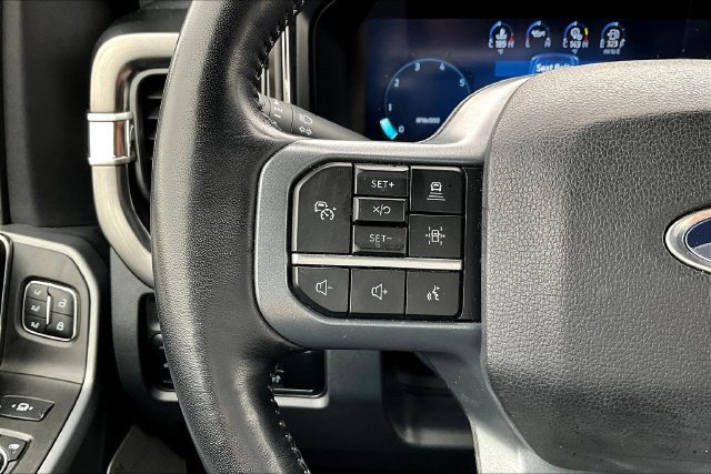 Used 2024 Ford F250 Lariat w/ Lariat Ultimate Package AWD/4WD image 12