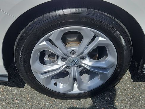 Certified 2025 Honda Accord LX image 7