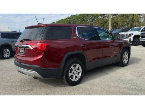 Certified 2017 GMC Acadia SLE image 8