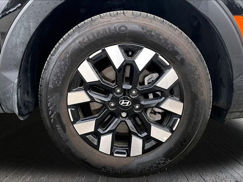 Certified 2025 Hyundai Santa Cruz SEL image 9