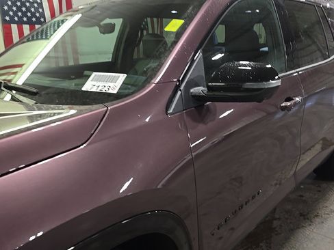 New 2026 Chevrolet Traverse RS image 6