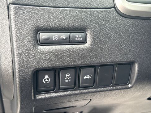 Used 2018 Nissan Murano Platinum w/ Cargo Package image 15