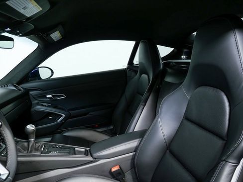 Certified 2025 Porsche 718 Cayman GTS image 5