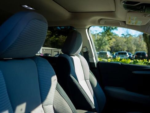 Certified 2025 Subaru Outback Premium image 8