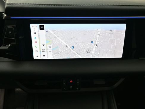 Certified 2025 Porsche Macan Electric RWD image 19