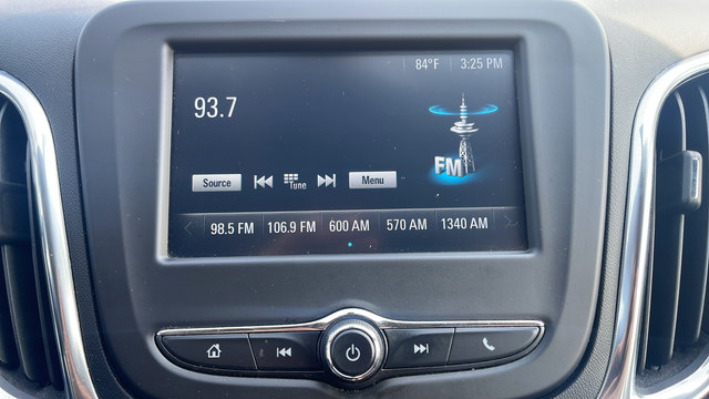 Used 2018 Chevrolet Equinox LT AWD/4WD image 15