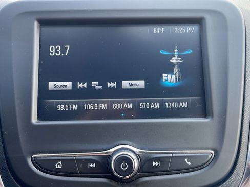 Used 2018 Chevrolet Equinox LT AWD/4WD image 15