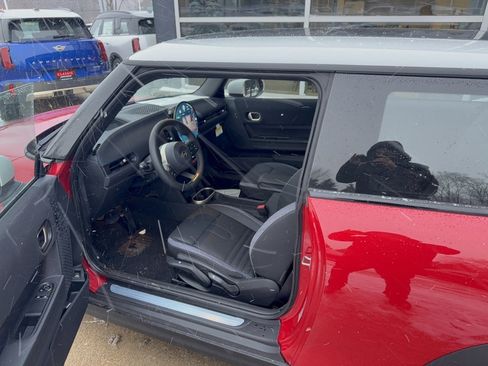 New 2026 MINI Cooper 2-Door Hardtop image 5