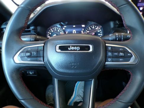 Used 2024 Jeep Compass Trailhawk AWD/4WD image 14
