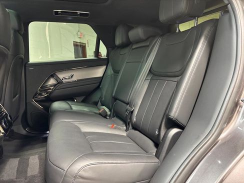 Used 2024 Land Rover Range Rover Sport SE image 28