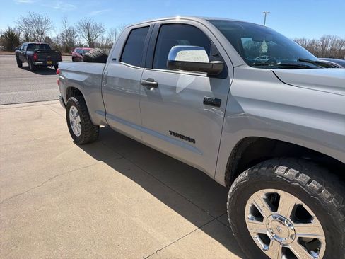 Used 2021 Toyota Tundra SR5 image 6