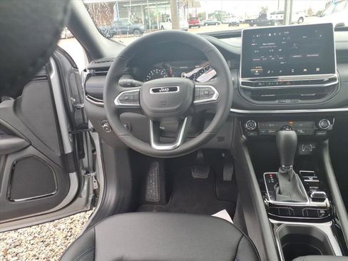 New 2026 Jeep Compass Latitude AWD/4WD image 12