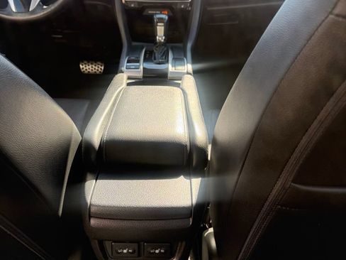 Used 2020 Honda Civic Touring image 26