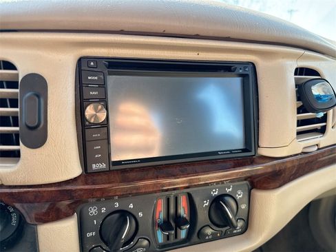 Used 2003 Chevrolet Impala w/ Preferred Equipment Group image 14