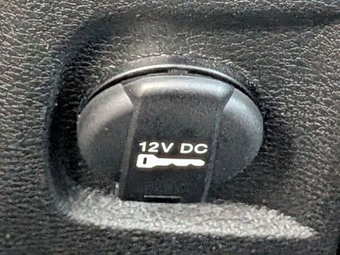 Used 2024 RAM 1500 Classic SLT image 25