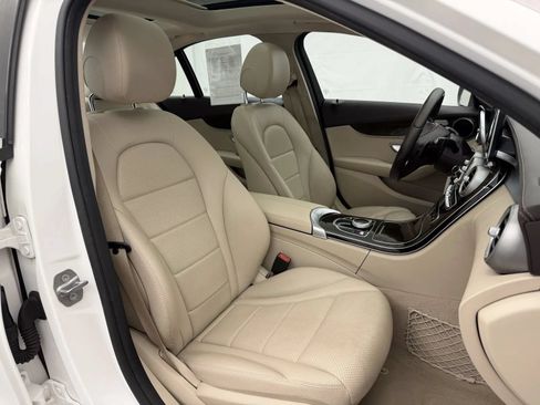 Used 2017 Mercedes-Benz C 300 4MATIC Sedan image 30