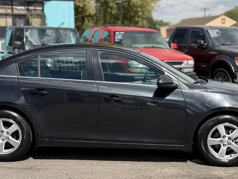 Used 2014 Chevrolet Cruze LT FWD image 2