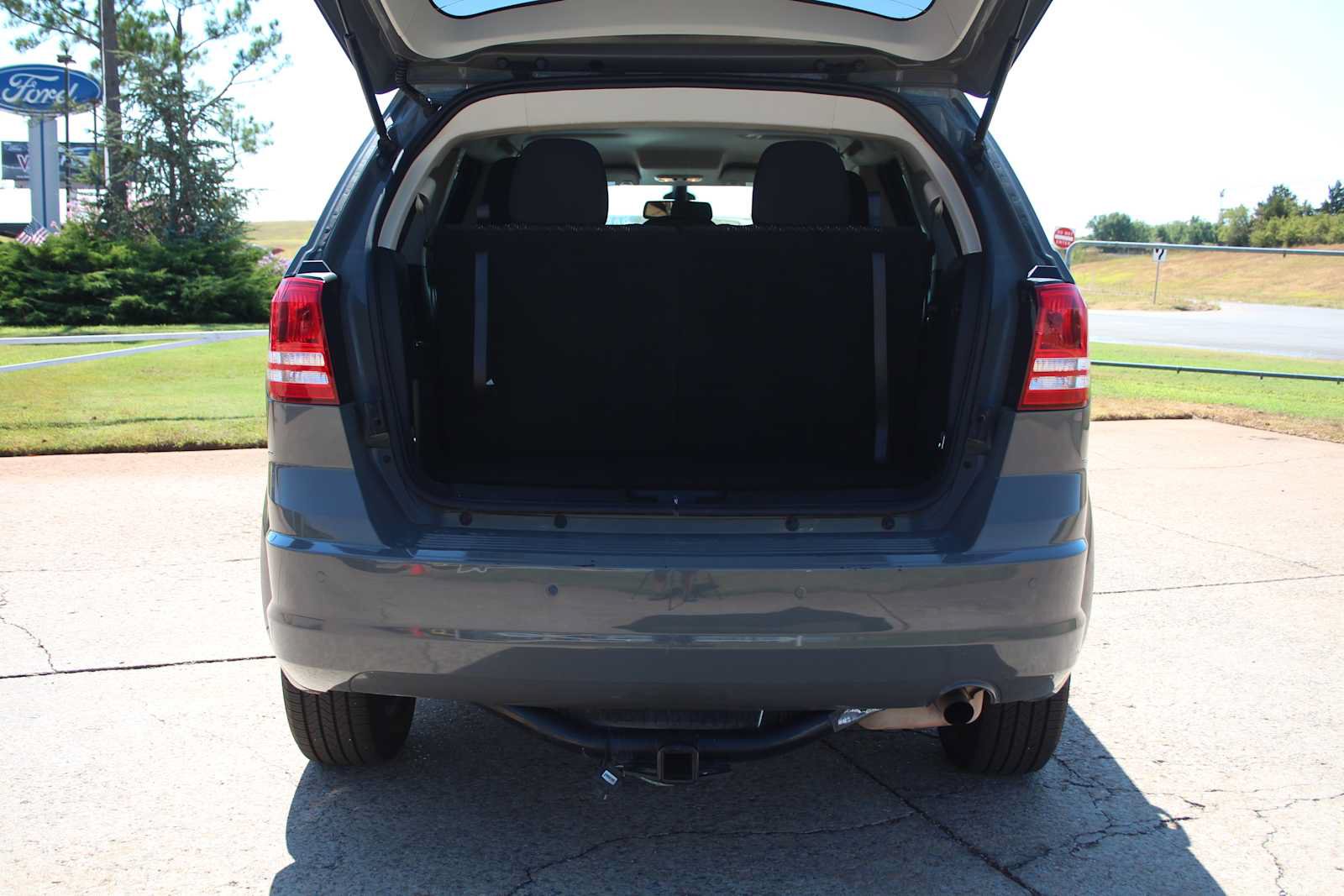 Used 2020 Dodge Journey SE w/ Blacktop Package FWD image 10