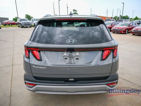 Used 2025 Hyundai Tucson SEL FWD image 4