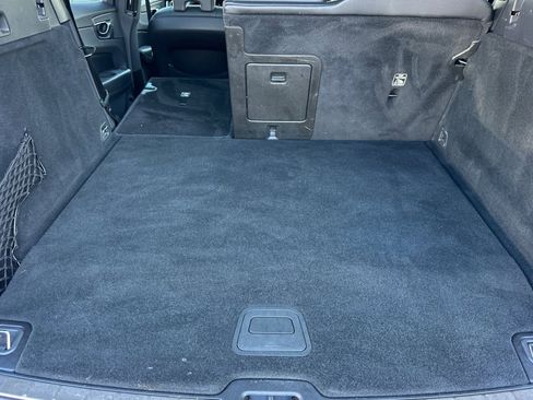 Used 2023 Volvo XC60 T8 Core image 15