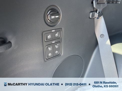 Used 2025 Hyundai Palisade Calligraphy image 21