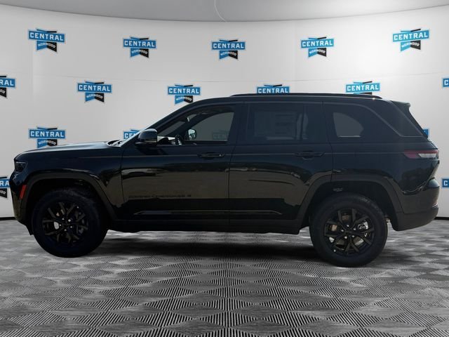 New 2026 Jeep Grand Cherokee Altitude AWD/4WD image 2