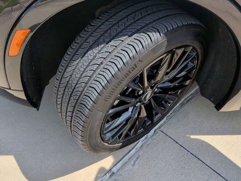 Used 2025 Cadillac XT4 Sport FWD image 49
