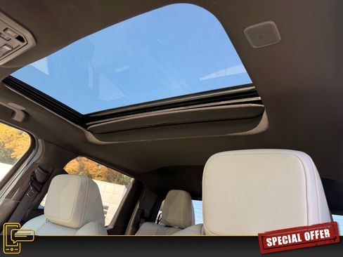 Used 2024 Toyota Tacoma 4x4 Double Cab image 17