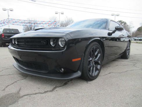 Used 2022 Dodge Challenger R/T w/ Blacktop Package image 1
